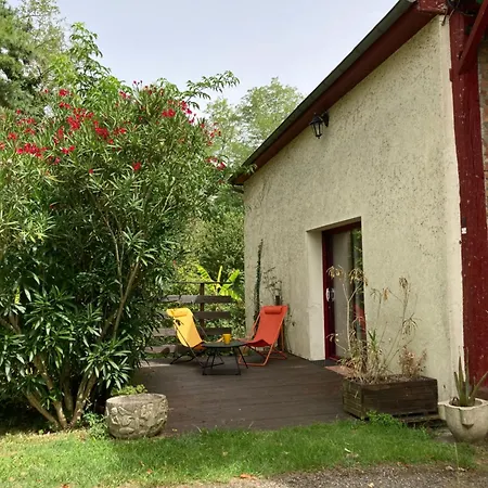 Metairie De Moutiques Казобон