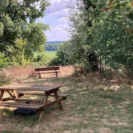 Metairie De Moutiques Фермерский дом *