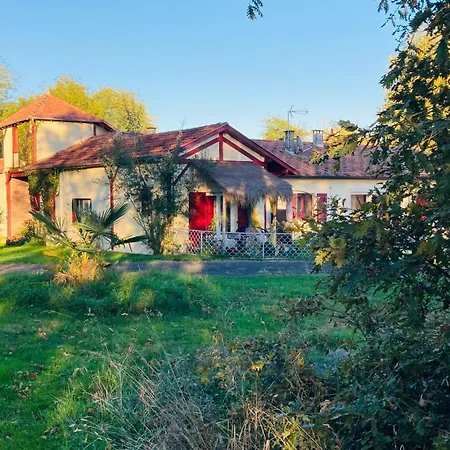 Фермерский дом Metairie De Moutiques