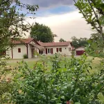 Gospodarstwo agroturystyczne Metairie De Moutiques *