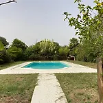 Metairie De Moutiques Gospodarstwo agroturystyczne *