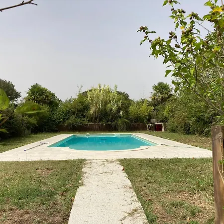 Metairie De Moutiques Lantgård *