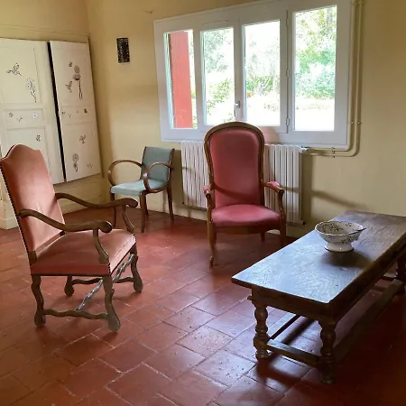 Metairie De Moutiques Lantgård *