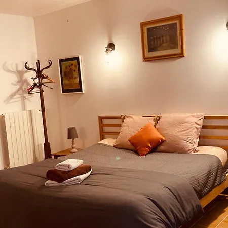 Metairie De Moutiques Lantgård *